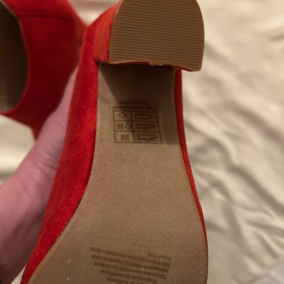 Red Suede High Heeled Ankle Boots - Size 8 - Maker's - Picture 9 of 10